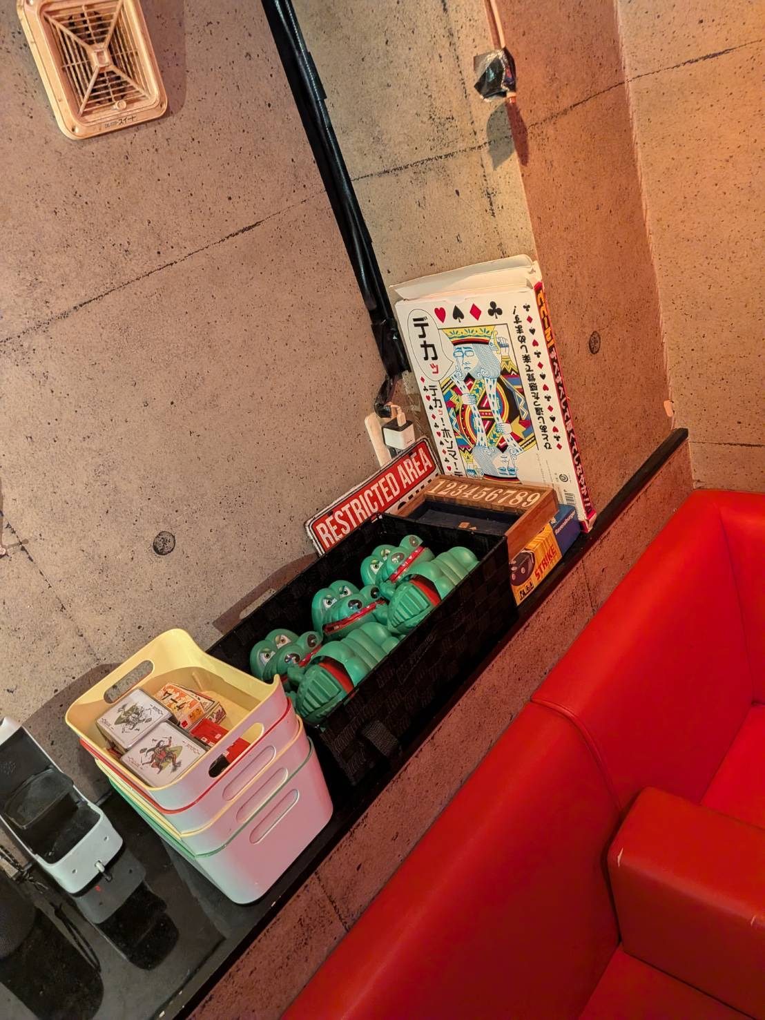 1000円 Bar 3rd 店内写真