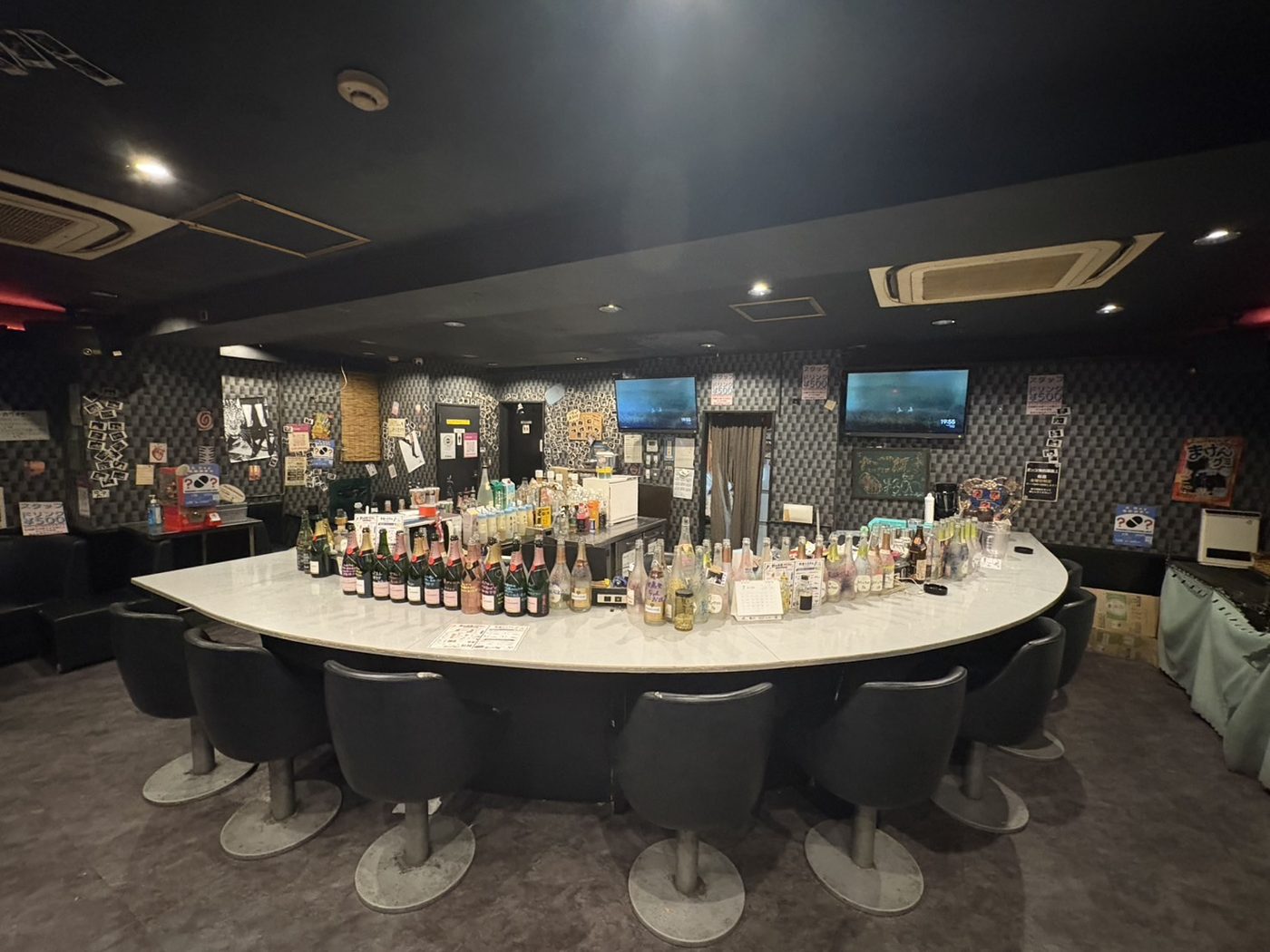 Bar A Day 川崎店 店内写真