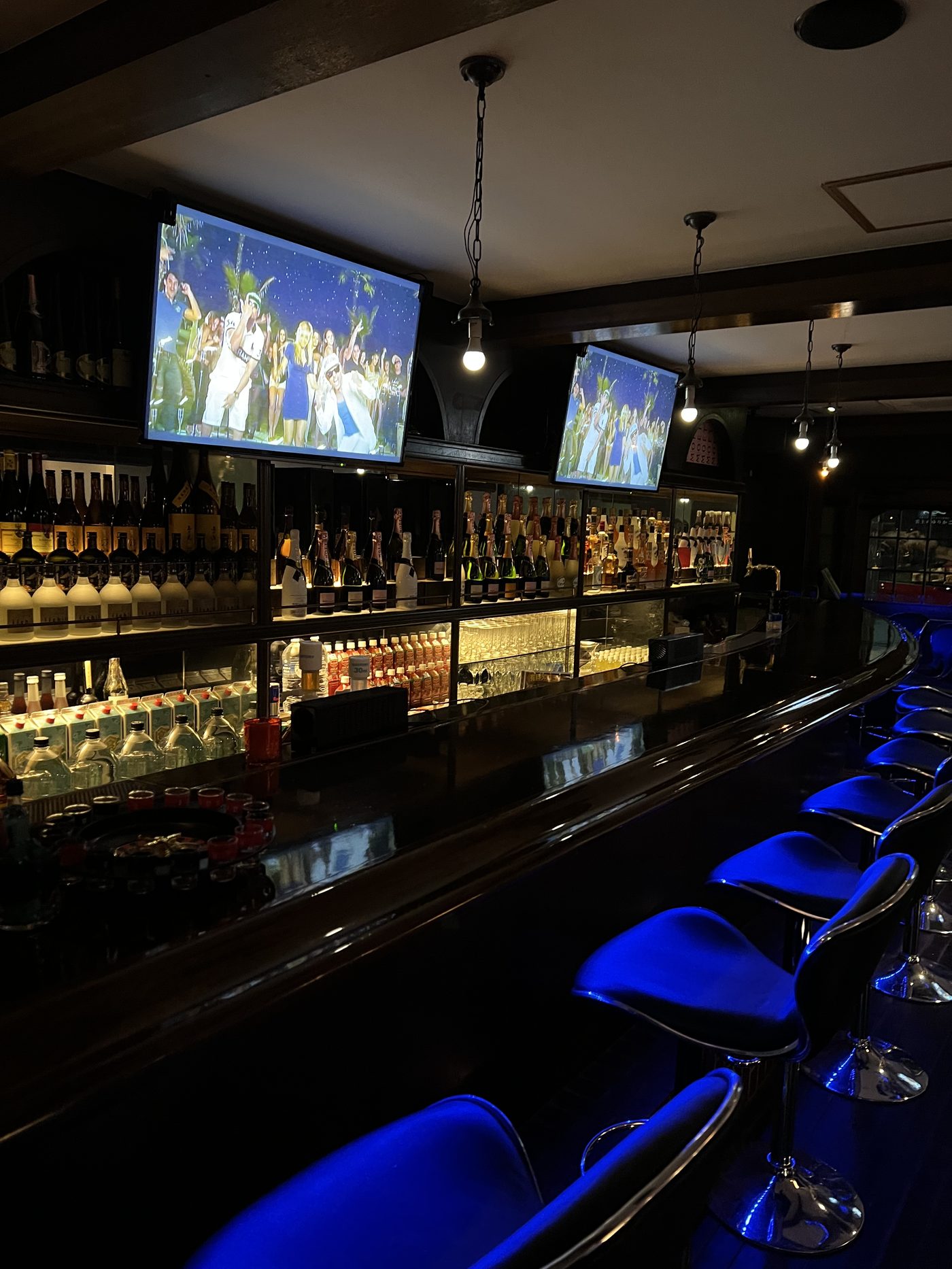 Bar WAVY 蒲田店 店内写真