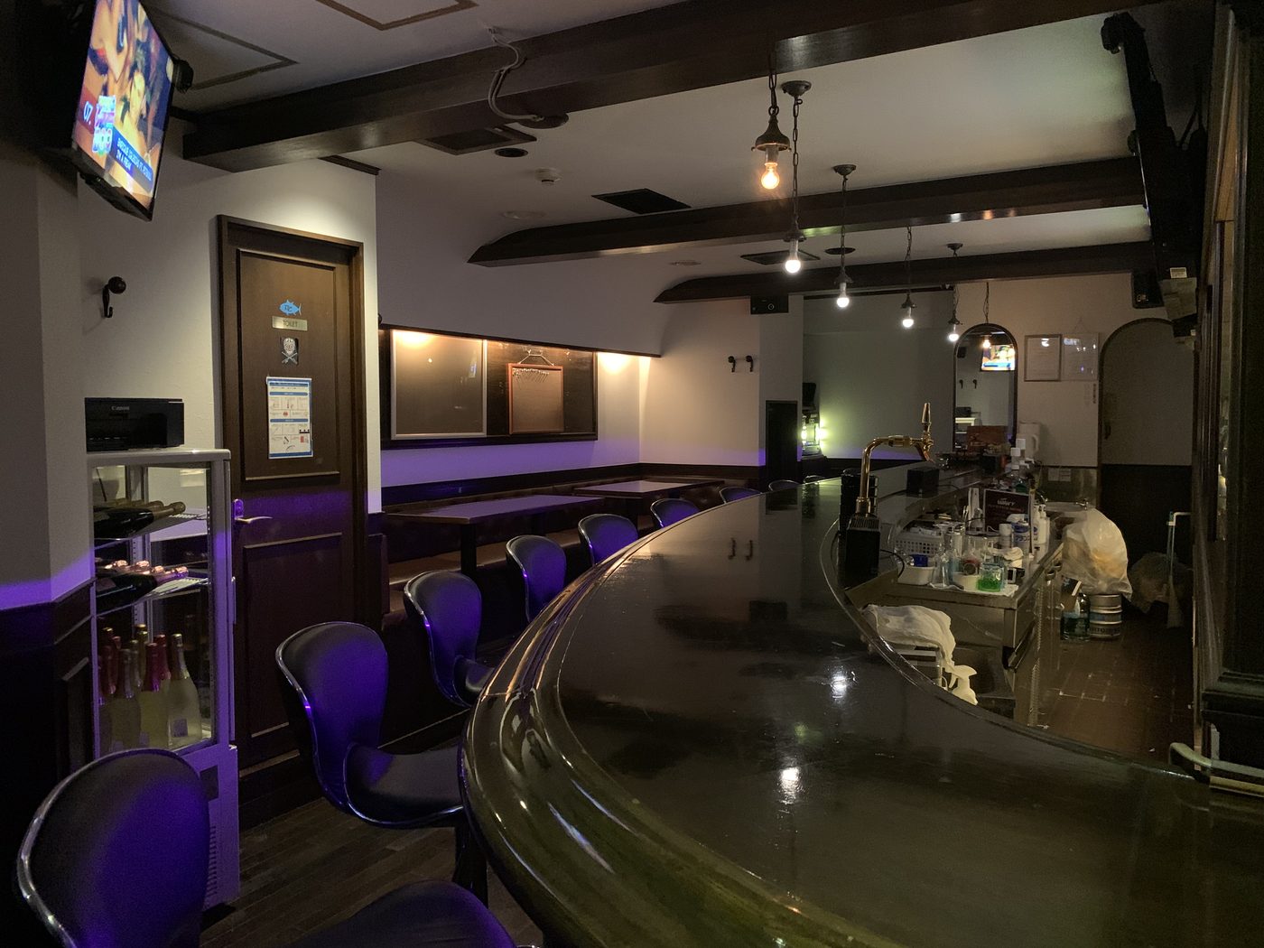 Bar WAVY 蒲田店 店内写真